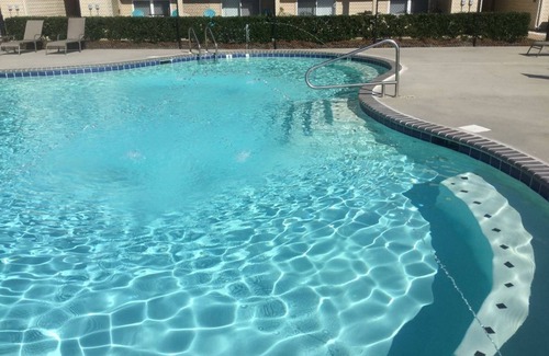 Gulf Shores Condo | Pool, Sun and Palm Trees on the Gulf 311