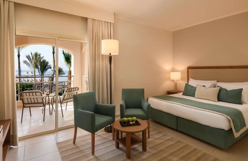Sharm El Sheikh Resort | Poolside Serenity & Private Beach Access – Perfect for Families