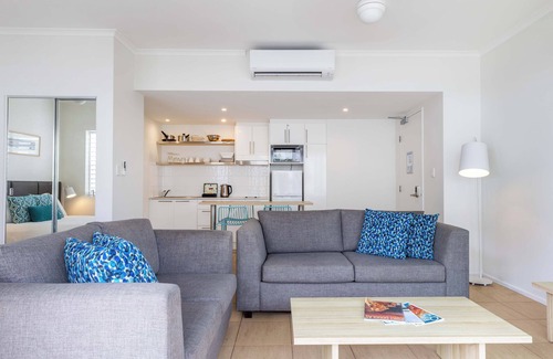 Port Douglas Apartment | Poolview Dual-key studio & BR 66 @Portsea