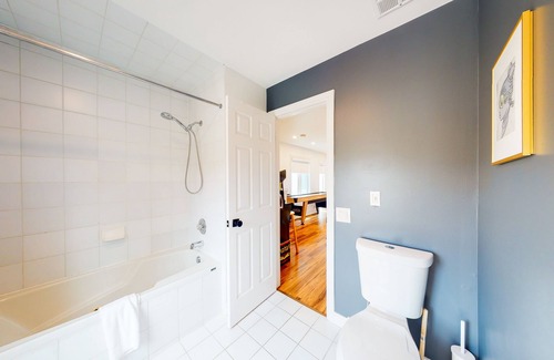 The Blue Mountains Condo | Pop-Culture Fun - Blue Mountain Retreat, Shared Pool, Slope View, On Golf Course