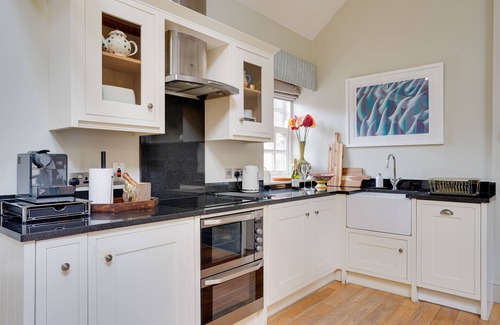Alnmouth Apartment | Pope Lodge at Hallsteads: Stunning Stone Coach House Conversion
