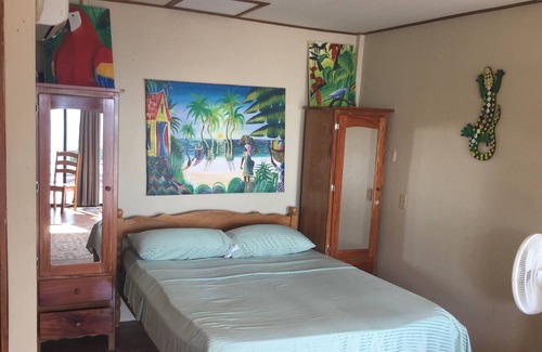 Caye Caulker Condo | Popeye's Beach Resort (Caye Caulker Island) Top Floor Condo Beach Unit #20