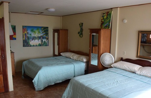 Caye Caulker Condo | Popeye's Beach Resort (Caye Caulker Island) Top Floor Condo Beach Unit #20