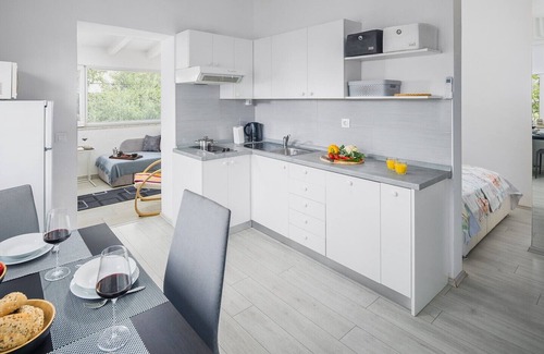 Spadici Apartment | Popular modern fully equipped apartment with private terrace in a top location in Porec near the beach