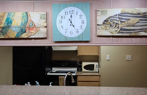 Port Aransas Condo | Port A's Best Kept Secret - Las Palmas 3B Nice Condo, Great Location