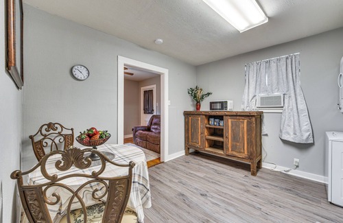 Port Allen Apartment | Port Allen Home w/Yard, 5 Mi to LSU!