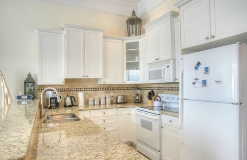 Southport Apartment | Port at Captain's Bridge