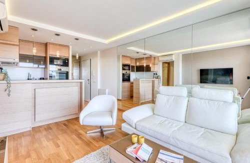 Golfe Juan Apartment | Port Azur Sea View - Happy Rentals