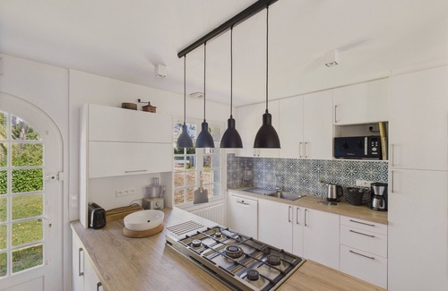Penvenan Ski Chalet | Port Blanc – House for 12 Adults and 2 Children
