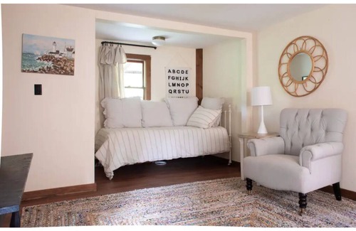 Port Clyde Cottage | Port Clyde! Walk to lighthouse, village, and beach