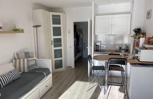 Port Grimaud Apartment | Port Grimaud: Studio 2-4pers. overlooking Port Grimaud channels Terrace South East