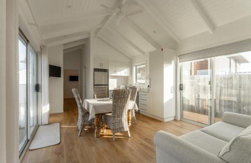 Port Sorell House | Port Sorell Escape – Walk to Sand & Shops