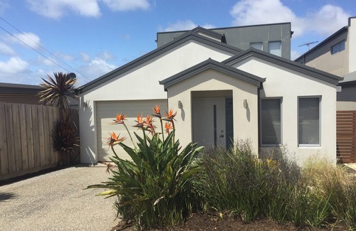 Portarlington House | Port Views - Bellarine Peninsula