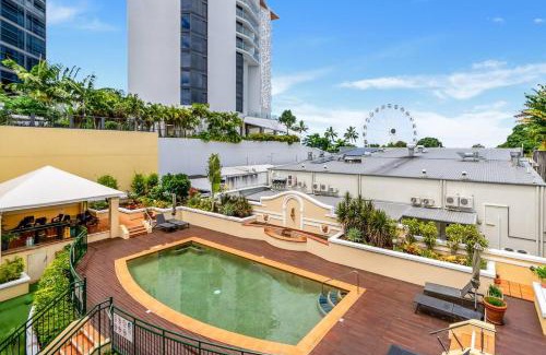 Cairns Central Business District Apartment | Porta Bella - Euro Elegance meets Modern Flair