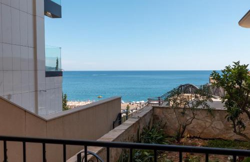 Becici House | Porta Volta Residence