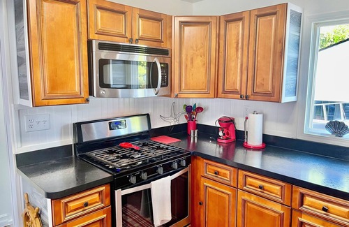 Portage Lakes House | Portage Lake, Firestone County Club and Football and Roll n Roll Hall of Fame