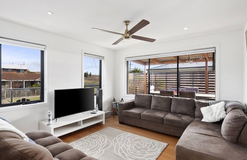 Bellarine House | Portarlington Gem - Two storey retreat with great views.