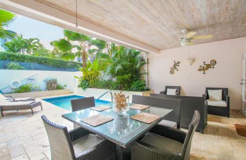 Porters House | Porters Gate 24 by Bluescape