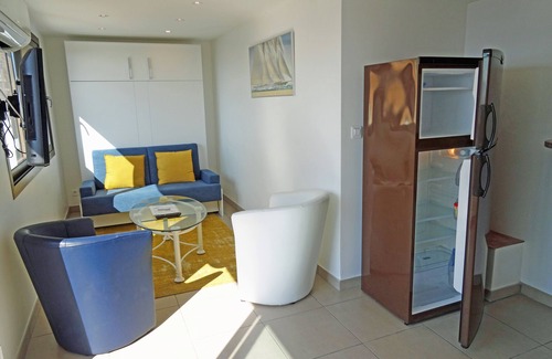 Porticcio Apartment | Porticcio: T2 45m2, terrace, walking distance to the beach, king-size bed 180 cm, wifi (fiber)