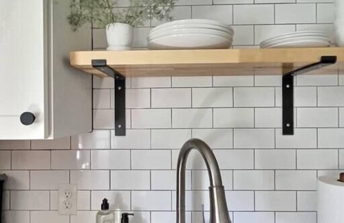 Back Cove Apartment | Portland Back Cove Hideaway-1 BR- With Patio