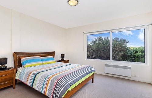 Port Fairy House | Portside - with fantastic ocean views