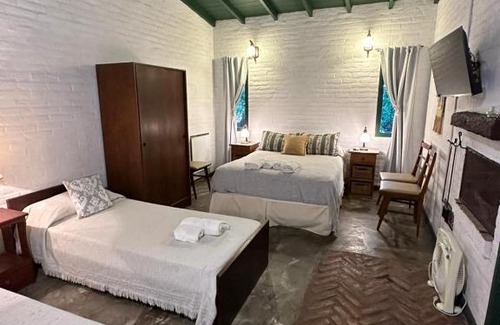 Partido de General Alvarado Hotel | Posada Las Camelias