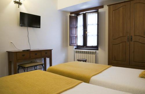Los Corrales de Buelna House | Posada la Estela de Barros