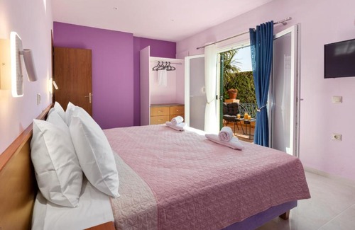 Agios Gordios Apartment | Poseidon Suites by CorfuEscapes