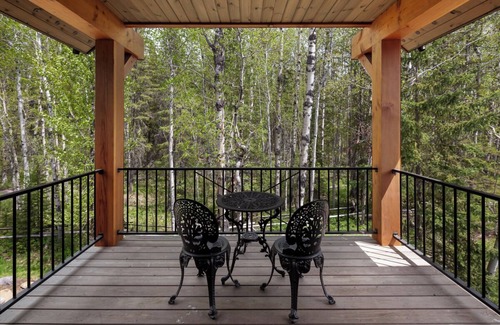 Whitefish Apartment | Posh Multi-Level Retreat w/Preserve Views, BBQ, Kid’s Playroom