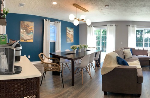 Whitemarsh Island House | Posh Pad Near Downtown and Tybee Beach