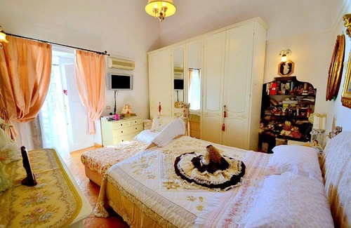 Chiesa Nuova House | Positano Villa Sleeps 3 Air Con WiFi