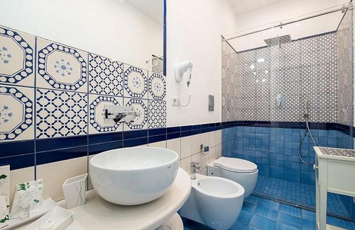 Chiesa Nuova Villa | Positano Villa Sleeps 8 Pool WiFi