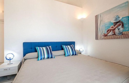 Chiesa Nuova Villa | Positano Villa Sleeps 8 Pool WiFi