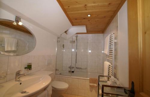 Zweisimmen Nr Gstaad Hotel | Posthotel Rössli