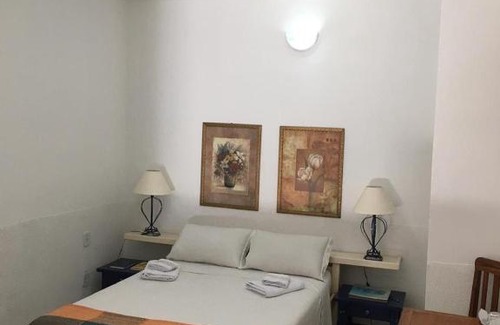 Ossos House | Pousada Amendoeira