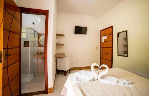 Sertao do Taquari Hotel | Pousada Cantinho do Sossego Paraty tem Piscina com Vista pra Montanha, Salão de Jogos, Café da Manhã, Estacionamento, Gerador de Energia, Próximo as principais Praias, Ilhas e Cachoeiras