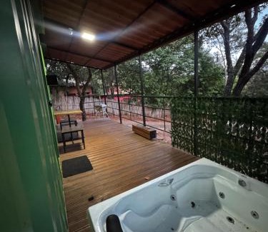 Serra do Cipo Cabin | Pousada Cipó Container Chalés Privativos com lareira - Centro da cidade
