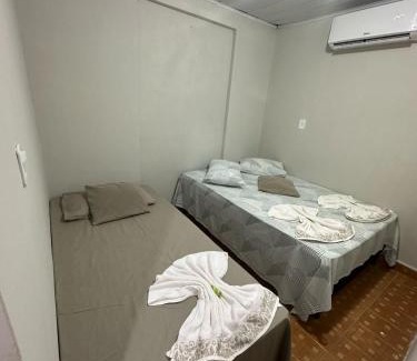 Sao Pedro House | Pousada da Maisa Suíte cama casal e solteiro até 3 pessoas
