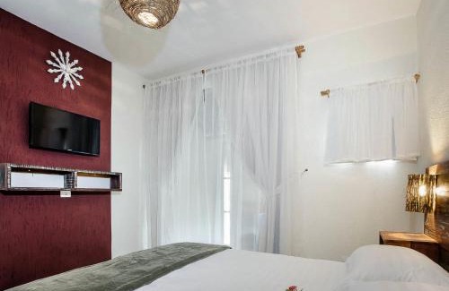 Centro Comercial Hotel | Pousada de Charme Emirados
