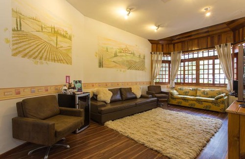 Vila Inglesa Hotel | Pousada La Toscana Campos do Jordao