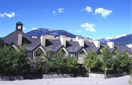 Whistler Village Apartment | Powder's Edge by LaTour Hotels and Resorts