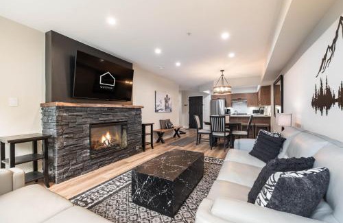 Blackcomb House | Powderhorn by Outpost Whistler