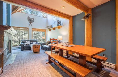 Blackcomb House | Powderhorn by Outpost Whistler