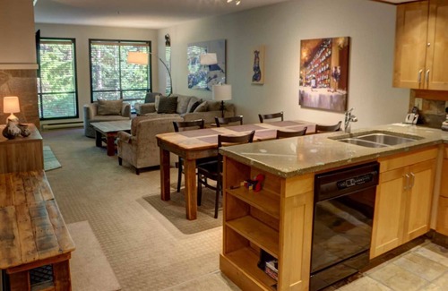 Blackcomb Condo | Powderhorn Newly Renovated, 3 Bedroom Condo, Minutes from Slope