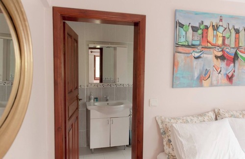 Bozcaada Hotel | Poyraz Bağ Evleri