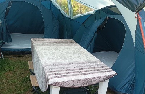 Plestin-les-Greves Cabin | Près des Plages, vue mer en Pleine Nature, Tente 3 Chambres Prête a L'emploi