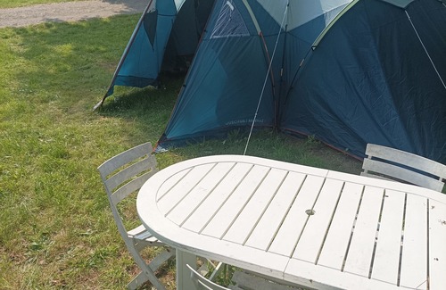 Plestin-les-Greves Cabin | Près des Plages, vue mer en Pleine Nature, Tente 3 Chambres Prête a L'emploi
