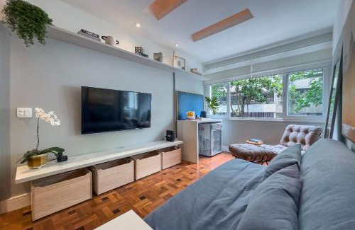 Leblon Apartment | Prédio - El Paso - Acomodações estilosas do Leblon - por Casapē