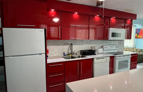 Catano Apartment | 3Br & 2 BA Family Retreat – Walk to Beach, Dining Unit4