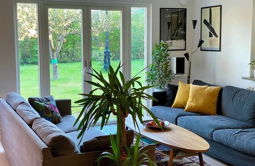 Vaster House | Practical and tasteful chain house in quiet area